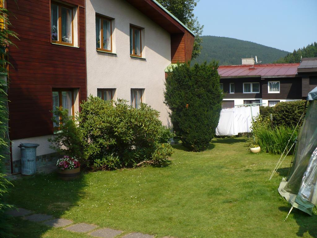 Ubytovani Zmatlikova Pec pod Snezkou Exterior photo